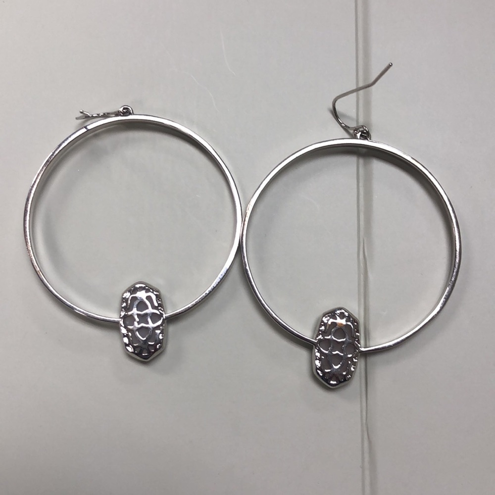 Kendra Scott Iridescent Drusy Elora Silver Hoop Earrings - Picture 5 of 7